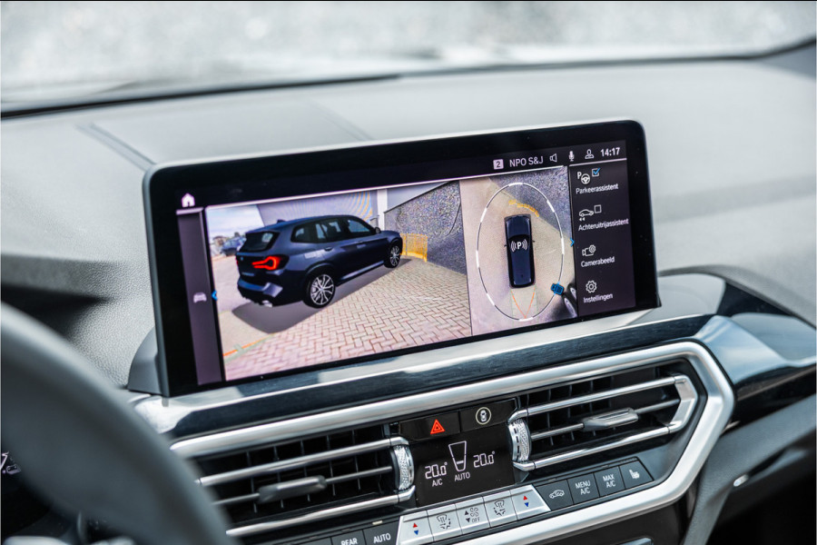 BMW X3 xDrive30e High Executive Pano / Leder / 20 inch / Camera / Carplay /