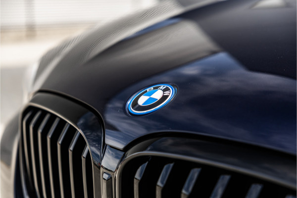 BMW X3 xDrive30e High Executive Pano / Leder / 20 inch / Camera / Carplay /