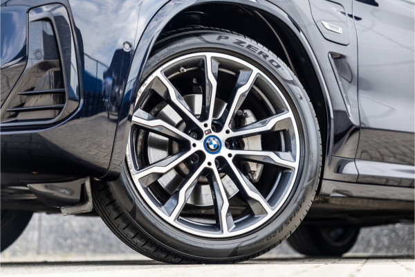 BMW X3 xDrive30e High Executive Pano / Leder / 20 inch / Camera / Carplay /