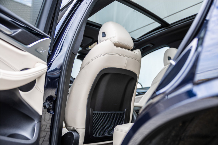 BMW X3 xDrive30e High Executive Pano / Leder / 20 inch / Camera / Carplay /