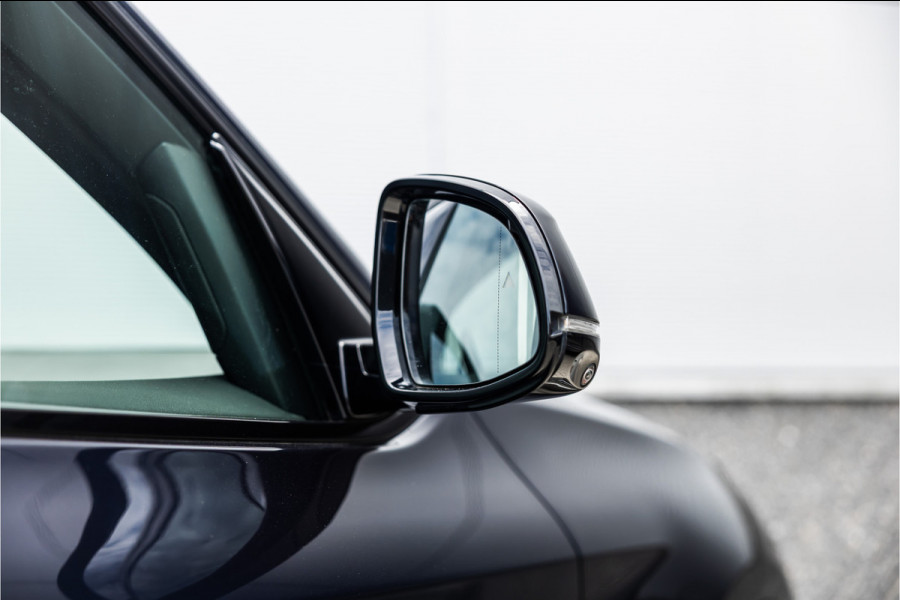 BMW X3 xDrive30e High Executive Pano / Leder / 20 inch / Camera / Carplay /