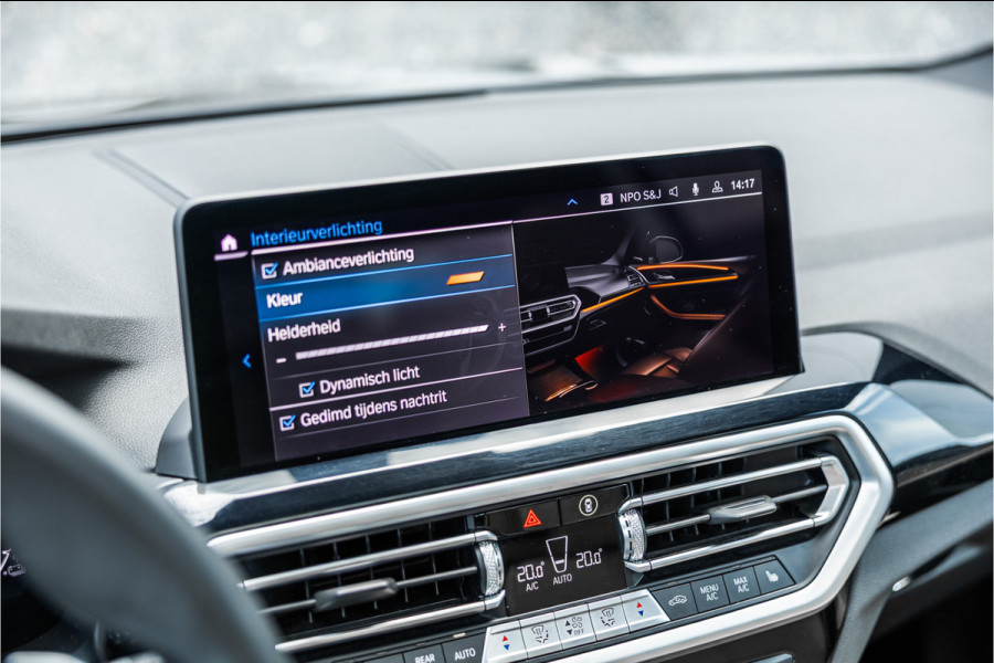 BMW X3 xDrive30e High Executive Pano / Leder / 20 inch / Camera / Carplay /
