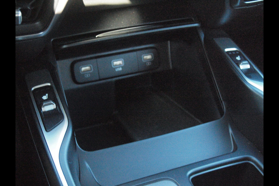 Kia Sorento 1.6 T-GDI Plug-in Hybrid 4WD DynamicLine 7p. | Camera | Trekhaak | Apple Carplay | ACC | NL-Auto |