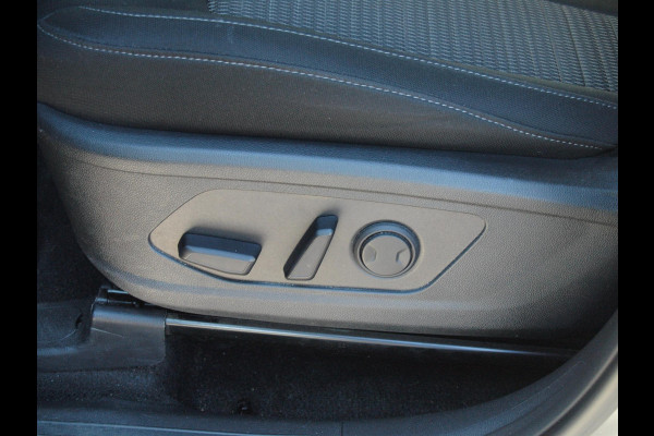 Kia Sorento 1.6 T-GDI Plug-in Hybrid 4WD DynamicLine 7p. | Camera | Trekhaak | Apple Carplay | ACC | NL-Auto |