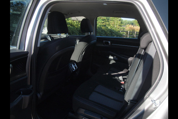 Kia Sorento 1.6 T-GDI Plug-in Hybrid 4WD DynamicLine 7p. | Camera | Trekhaak | Apple Carplay | ACC | NL-Auto |