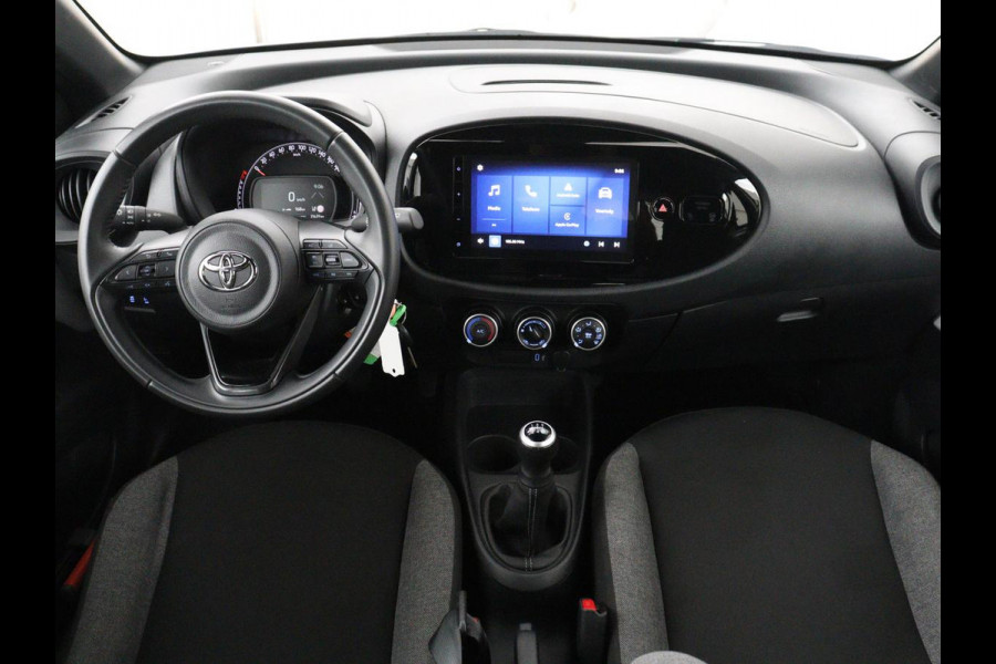 Toyota Aygo X 1.0 VVT-i MT Play | 5-deurs | Adaptive cruise | Lane assist | Carplay | DAB | NAP 31.639km | Airco