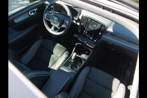 Volvo XC40 Recharge P8 AWD R-Design | Panoramadak | Harman Kardon | 360 Camera | Apple Carplay | NL-Auto |