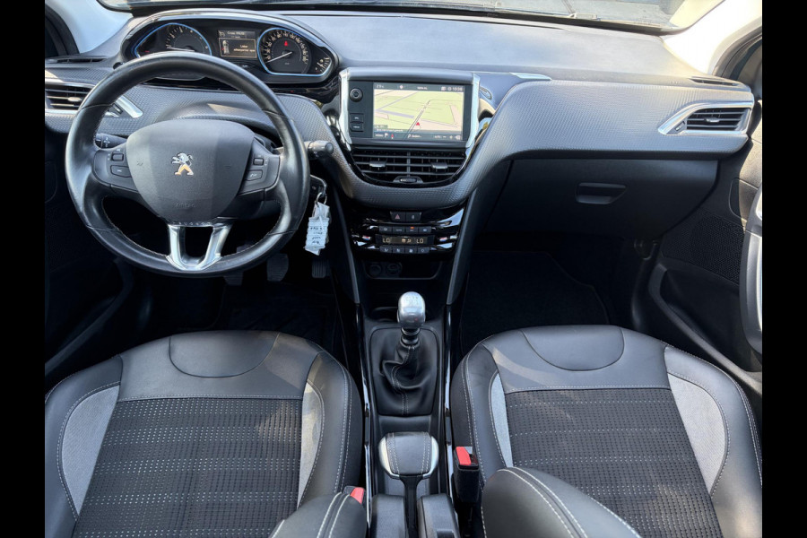Peugeot 2008 1.2 PureTech Allure D-riem vv in 2025 l Trekhaak l 131pk l Pano l Camera l Carplay l Navi l Halfleder l Clima l Cruise l 6 Bak l 2e Eigenaar l Pdc l N.A.P l Apk tot 01-2027