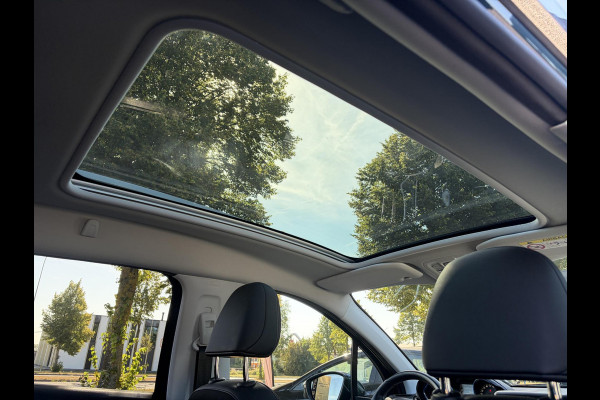 Peugeot 2008 1.2 PureTech Allure D-riem vv in 2025 l Trekhaak l 131pk l Pano l Camera l Carplay l Navi l Halfleder l Clima l Cruise l 6 Bak l 2e Eigenaar l Pdc l N.A.P l Apk tot 01-2027