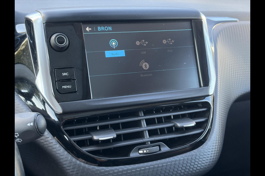 Peugeot 2008 1.2 PureTech Allure D-riem vv in 2025 l Trekhaak l 131pk l Pano l Camera l Carplay l Navi l Halfleder l Clima l Cruise l 6 Bak l 2e Eigenaar l Pdc l N.A.P l Apk tot 01-2027