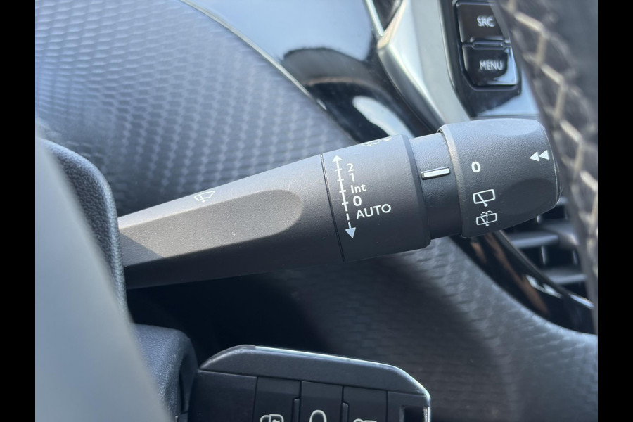 Peugeot 2008 1.2 PureTech Allure D-riem vv in 2025 l Trekhaak l 131pk l Pano l Camera l Carplay l Navi l Halfleder l Clima l Cruise l 6 Bak l 2e Eigenaar l Pdc l N.A.P l Apk tot 01-2027