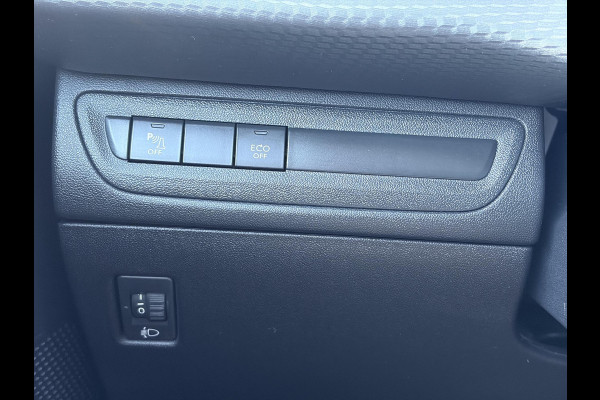 Peugeot 2008 1.2 PureTech Allure D-riem vv in 2025 l Trekhaak l 131pk l Pano l Camera l Carplay l Navi l Halfleder l Clima l Cruise l 6 Bak l 2e Eigenaar l Pdc l N.A.P l Apk tot 01-2027