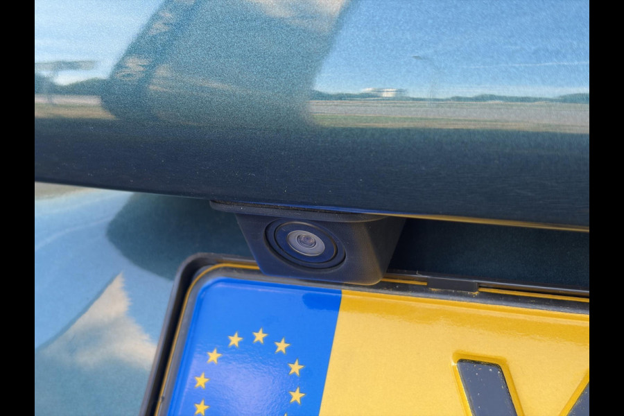 Peugeot 2008 1.2 PureTech Allure D-riem vv in 2025 l Trekhaak l 131pk l Pano l Camera l Carplay l Navi l Halfleder l Clima l Cruise l 6 Bak l 2e Eigenaar l Pdc l N.A.P l Apk tot 01-2027