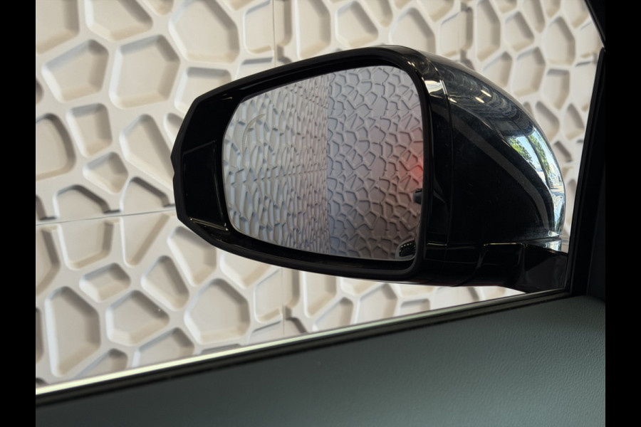 GEELY Starray EM-i MAX+ PHEV LONG RANGE | 29,8 kWh ACCU | 136 KM WLTP | PANORAMADAK | STOELVERWARMING/KOELING | LEER | MET MASSAGE