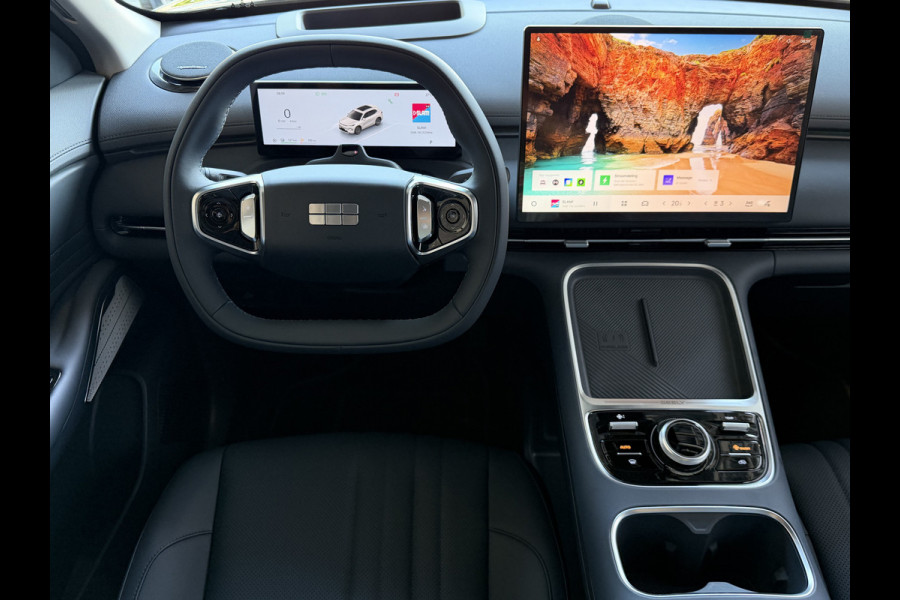 GEELY Starray EM-i MAX+ PHEV LONG RANGE | 29,8 kWh ACCU | 136 KM WLTP | PANORAMADAK | STOELVERWARMING/KOELING | LEER | MET MASSAGE