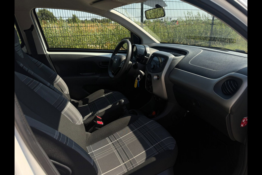 Peugeot 108 1.0 e-VTi Active VTi Active | AIRCO | Bluetooth | Elk. ramen |Dealer Onderhouden |