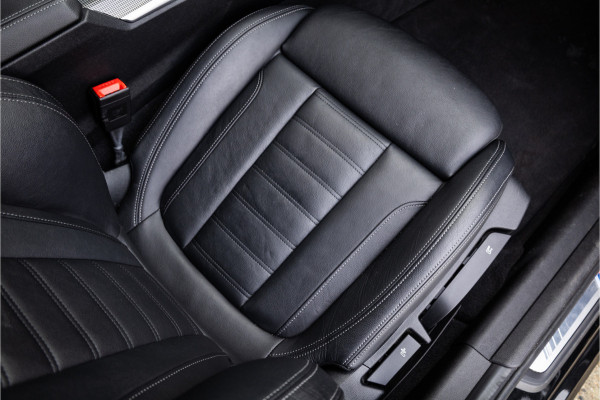 BMW 3 Serie Touring 320i M Sport High Ex Camera / HiFi / Trekhaak / 19inch /