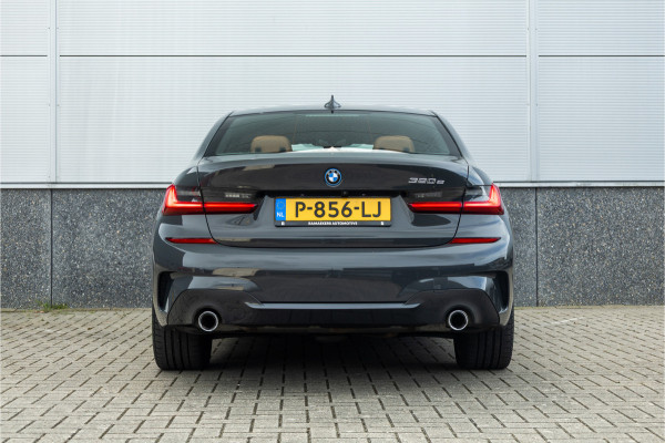 BMW 3-serie 320e M-Sport Dravitgrau / Schaal stoel / HiFi / Camera /