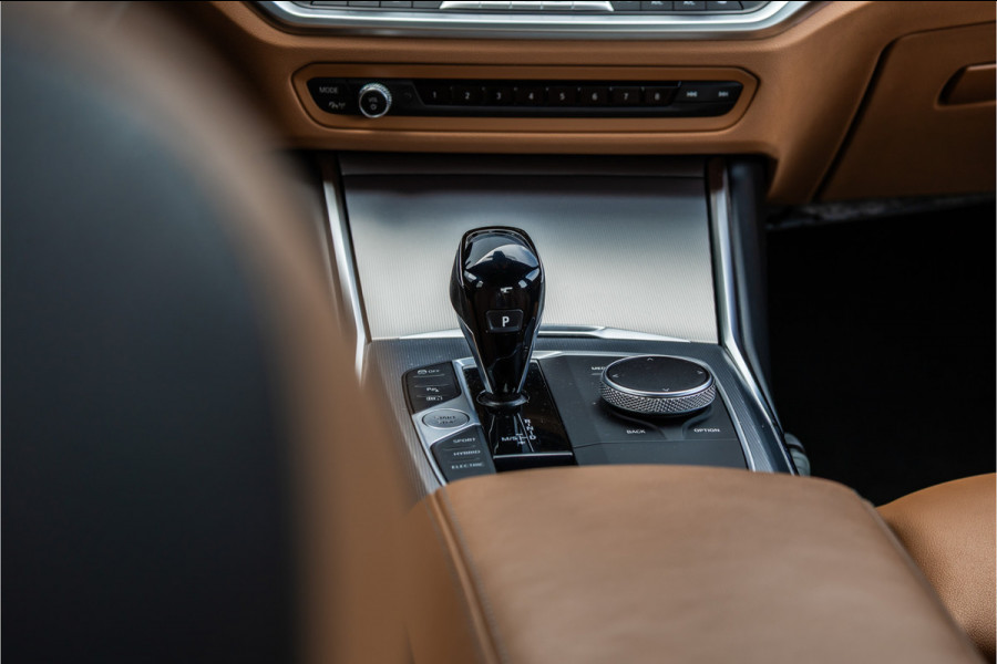 BMW 3-serie 320e M-Sport Dravitgrau / Schaal stoel / HiFi / Camera /