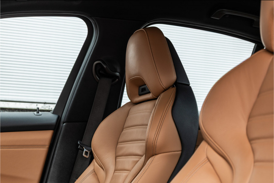 BMW 3-serie 320e M-Sport Dravitgrau / Schaal stoel / HiFi / Camera /