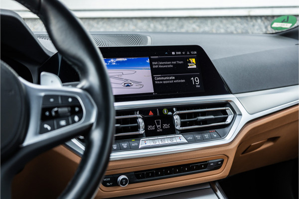 BMW 3-serie 320e M-Sport Dravitgrau / Schaal stoel / HiFi / Camera /