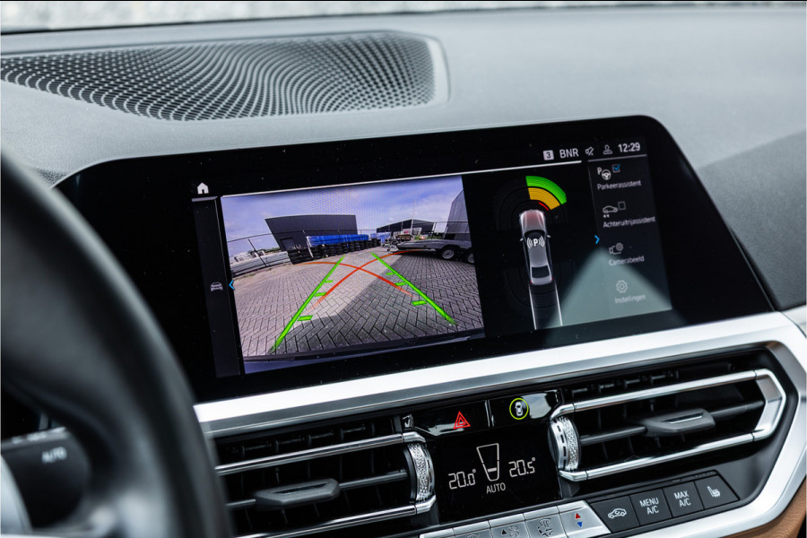 BMW 3-serie 320e M-Sport Dravitgrau / Schaal stoel / HiFi / Camera /
