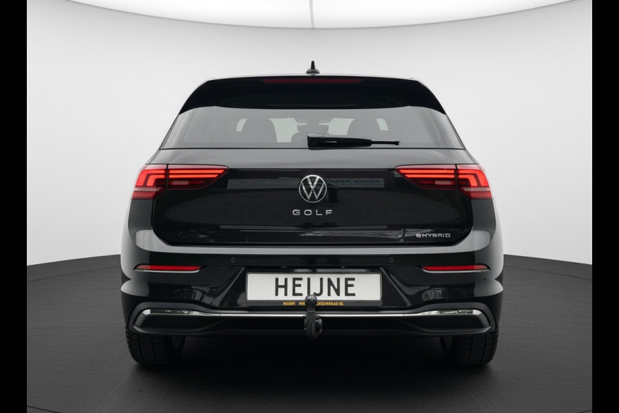 Volkswagen Golf 1.5 eHybrid 204PK [PHEV] LIFE NAVI/CARPLAY/CAMERA/TREKHAAK