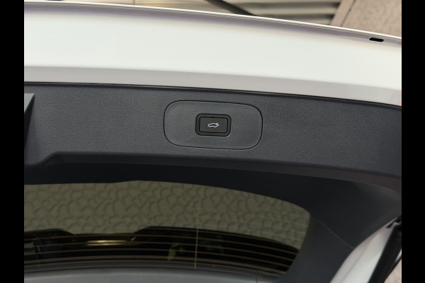 GEELY Starray EM-i MAX+ PHEV LONG RANGE | 29,8 kWh ACCU | 136 KM WLTP | PANORAMADAK | FULL OPTION | MET MASSAGE Slim, elektrisch en hybride. Welkom in de wereld van Geely.