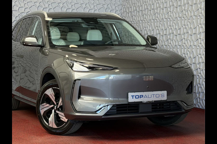 GEELY E5 Max+ 68 kWh | 475KM Bereik Speciaal Wit Leer Topuitvoering | Panoramadak | Elektr. Achterklep | 360° Camera | 8 Jaar Garantie Geely Wijchen