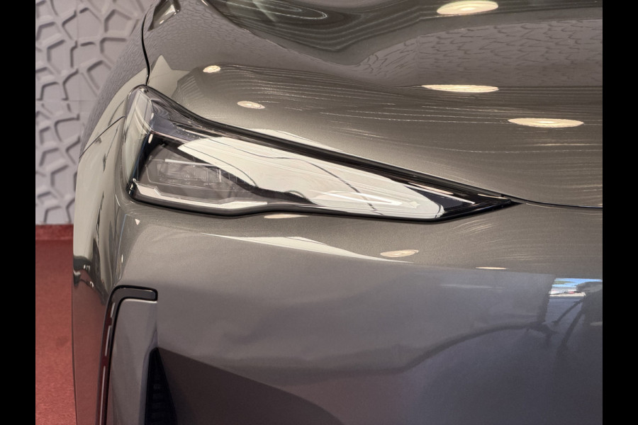 GEELY E5 Max+ 68 kWh | 475KM Bereik Speciaal Wit Leer Topuitvoering | Panoramadak | Elektr. Achterklep | 360° Camera | 8 Jaar Garantie Geely Wijchen