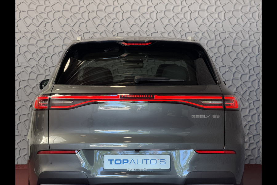GEELY E5 Max+ 68 kWh | 475KM Bereik Speciaal Wit Leer Topuitvoering | Panoramadak | Elektr. Achterklep | 360° Camera | 8 Jaar Garantie Geely Wijchen