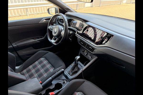 Volkswagen Polo 2.0 TSI GTI Schuifdak | Carplay | Keyless