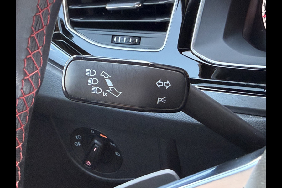 Volkswagen Polo 2.0 TSI GTI Schuifdak | Carplay | Keyless