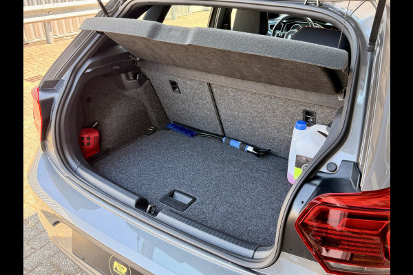Volkswagen Polo 2.0 TSI GTI Schuifdak | Carplay | Keyless
