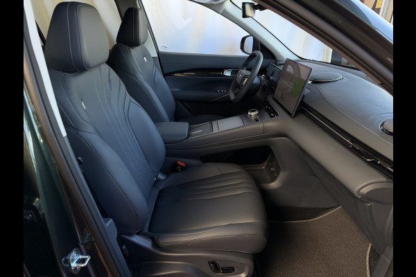 GEELY E5 Pro+ 68KW | Geventileerde & Verwarmde Stoelen | Moss Green | Warmtepomp | 360° Camera | 475 km WLTP