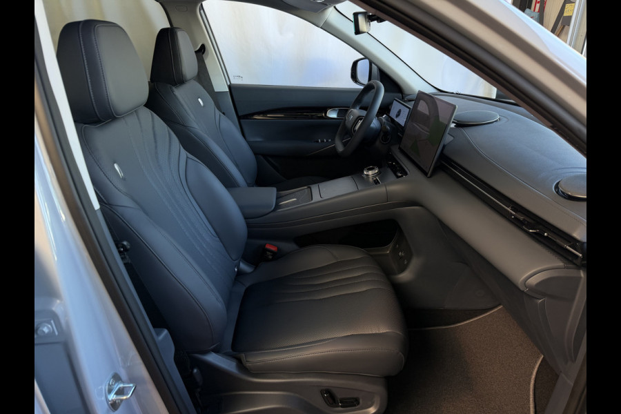 GEELY E5 Pro+ 68 kWh | 475 km WLTP | Moonlight Silver 8 Jaar Garantie | 360° Camera | Warmtepomp | Leder | Blind Spot