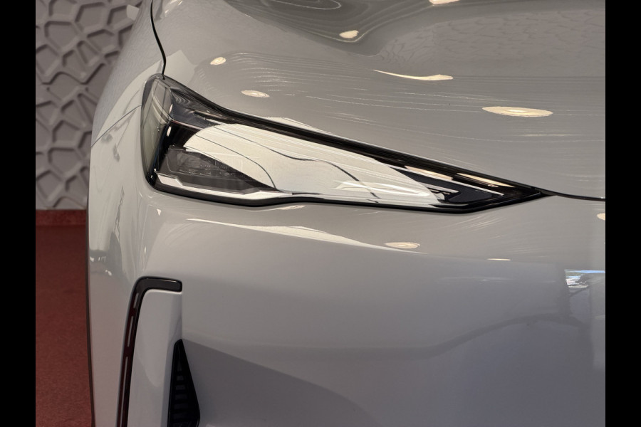 GEELY E5 Pro+ 68 kWh | 475 km WLTP | Moonlight Silver 8 Jaar Garantie | 360° Camera | Warmtepomp | Leder | Blind Spot