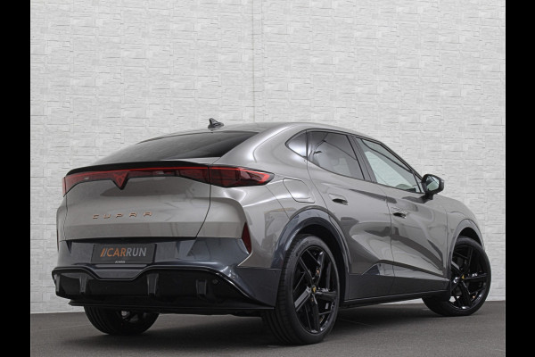 CUPRA Tavascan 286pk 77 kWh | Nieuw! | Winter-Pack | Warmtepomp | Verlengde Fabrieksgarantie | 7x Op Voorraad | Adaptive Cruise Control | 3-Zone Clima | Verwarmde Voorruit | Keyless-Entry | Sfeerverlichting | Stoelverwarming | Carplay | Stuurverwarming | Getint Glas | 19 inch | Lane-Assist | Camera | Draadloos Laden |