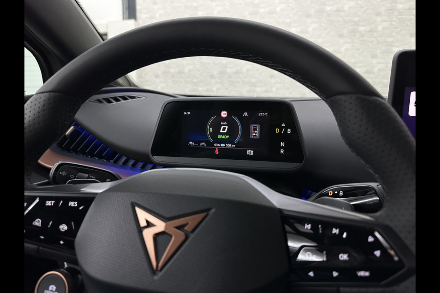 CUPRA Tavascan 286pk 77 kWh | Nieuw! | Winter-Pack | Warmtepomp | Verlengde Fabrieksgarantie | 7x Op Voorraad | Adaptive Cruise Control | 3-Zone Clima | Verwarmde Voorruit | Keyless-Entry | Sfeerverlichting | Stoelverwarming | Carplay | Stuurverwarming | Getint Glas | 19 inch | Lane-Assist | Camera | Draadloos Laden |