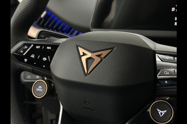 CUPRA Tavascan 286pk 77 kWh | Nieuw! | Winter-Pack | Warmtepomp | Verlengde Fabrieksgarantie | 7x Op Voorraad | Adaptive Cruise Control | 3-Zone Clima | Verwarmde Voorruit | Keyless-Entry | Sfeerverlichting | Stoelverwarming | Carplay | Stuurverwarming | Getint Glas | 19 inch | Lane-Assist | Camera | Draadloos Laden |