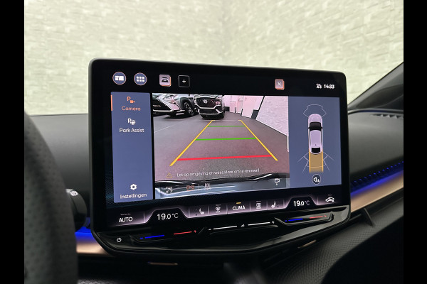 CUPRA Tavascan 286pk 77 kWh | Nieuw! | Winter-Pack | Warmtepomp | Verlengde Fabrieksgarantie | 7x Op Voorraad | Adaptive Cruise Control | 3-Zone Clima | Verwarmde Voorruit | Keyless-Entry | Sfeerverlichting | Stoelverwarming | Carplay | Stuurverwarming | Getint Glas | 19 inch | Lane-Assist | Camera | Draadloos Laden |