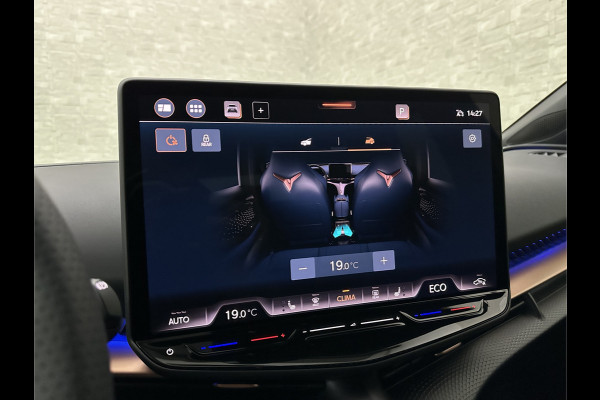 CUPRA Tavascan 286pk 77 kWh | Nieuw! | Winter-Pack | Warmtepomp | Verlengde Fabrieksgarantie | 7x Op Voorraad | Adaptive Cruise Control | 3-Zone Clima | Verwarmde Voorruit | Keyless-Entry | Sfeerverlichting | Stoelverwarming | Carplay | Stuurverwarming | Getint Glas | 19 inch | Lane-Assist | Camera | Draadloos Laden |