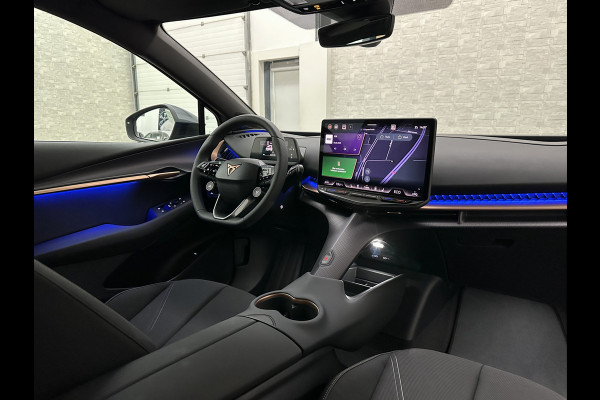 CUPRA Tavascan 286pk 77 kWh | Nieuw! | Winter-Pack | Warmtepomp | Verlengde Fabrieksgarantie | 7x Op Voorraad | Adaptive Cruise Control | 3-Zone Clima | Verwarmde Voorruit | Keyless-Entry | Sfeerverlichting | Stoelverwarming | Carplay | Stuurverwarming | Getint Glas | 19 inch | Lane-Assist | Camera | Draadloos Laden |