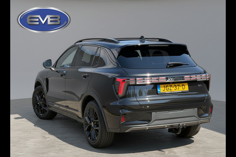 Lynk & Co 01 1.5 More, nieuw model, vol opties! Panoramadak, trekhaak, 360 camera, 1/2 lederen sportinterieur, NL auto met nap