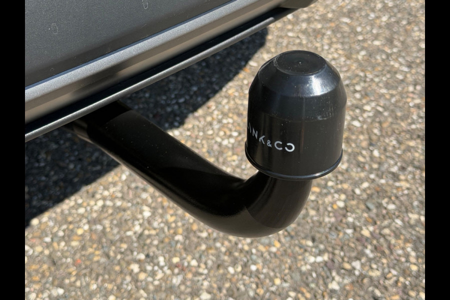 Lynk & Co 01 1.5 More, nieuw model, vol opties! Panoramadak, trekhaak, 360 camera, 1/2 lederen sportinterieur, NL auto met nap