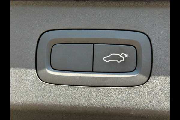 Lynk & Co 01 1.5 More, nieuw model, vol opties! Panoramadak, trekhaak, 360 camera, 1/2 lederen sportinterieur, NL auto met nap