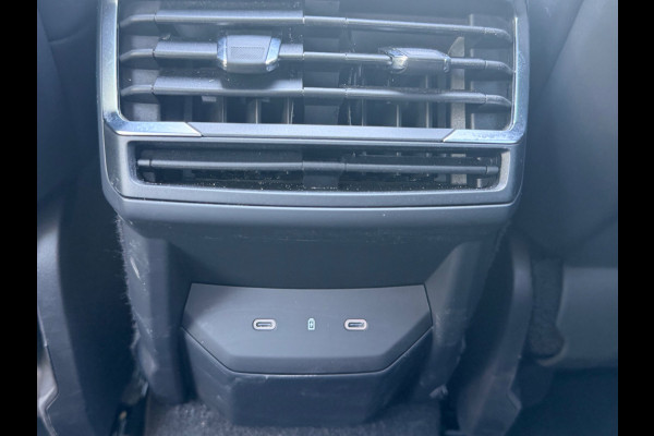 Lynk & Co 01 1.5 More, nieuw model, vol opties! Panoramadak, trekhaak, 360 camera, 1/2 lederen sportinterieur, NL auto met nap