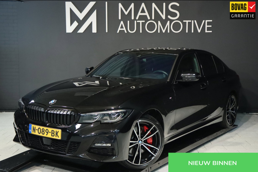 BMW 3-serie 320e M Sport / ACC / CAMERA / LEDER / CARPLAY / STUUR+STOELVERW