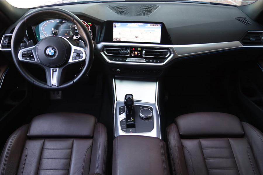 BMW 3-serie 320e M Sport / ACC / CAMERA / LEDER / CARPLAY / STUUR+STOELVERW