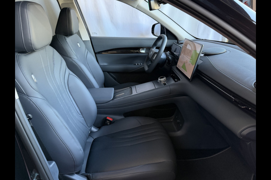 GEELY E5 Pro+ 68 kWh | LONG RANGE 475 Km wltp | 8 Jaar Garantie | Verwarmde & Gekoelde Stoelen | 360° View | Warmtepomp | Leder | Blindsp